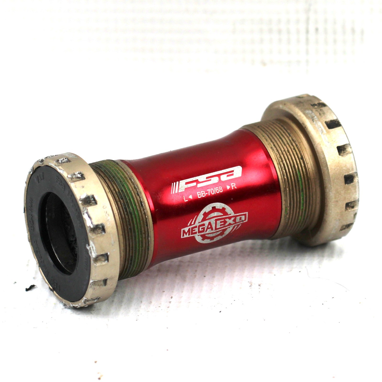 FSA BOTTOM BRACKET 68-70mm 88mm+ Mega Exo 106g Sealed Hollowtech II