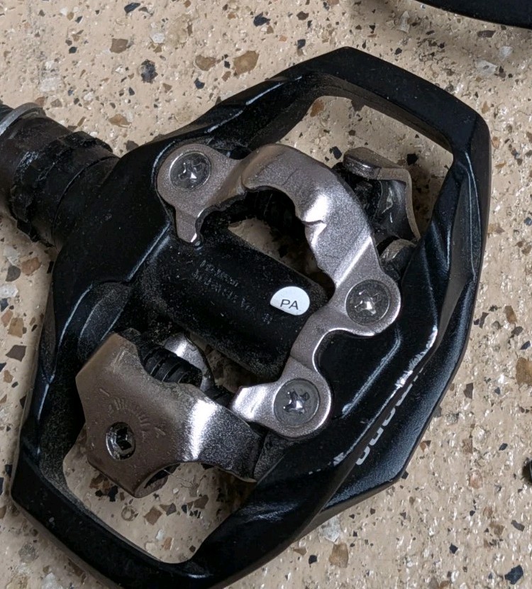 Shimano Trail MTB Bike Pedals Clipless SPD PD-M530 And SH51 Cleats
