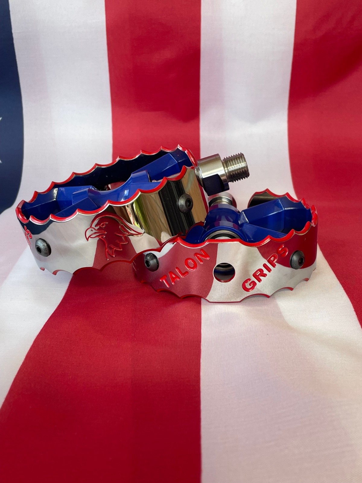BMX BEARTRAP AMERICAN INSPIRED RACE PEDALS ONE-OFF UNIQUE 9/16 CHROME USA