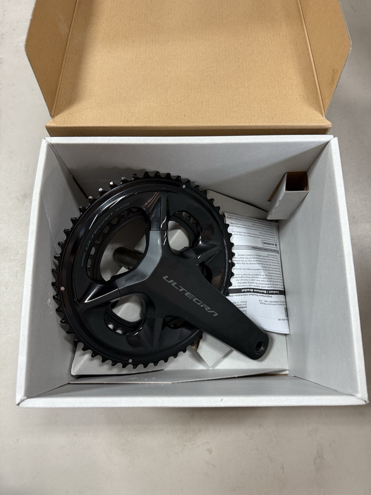 Shimano Ultegra FC-R8100 Crankset – 165mm 12-spd 52/36t – NEW – COSMETIC DEFECT