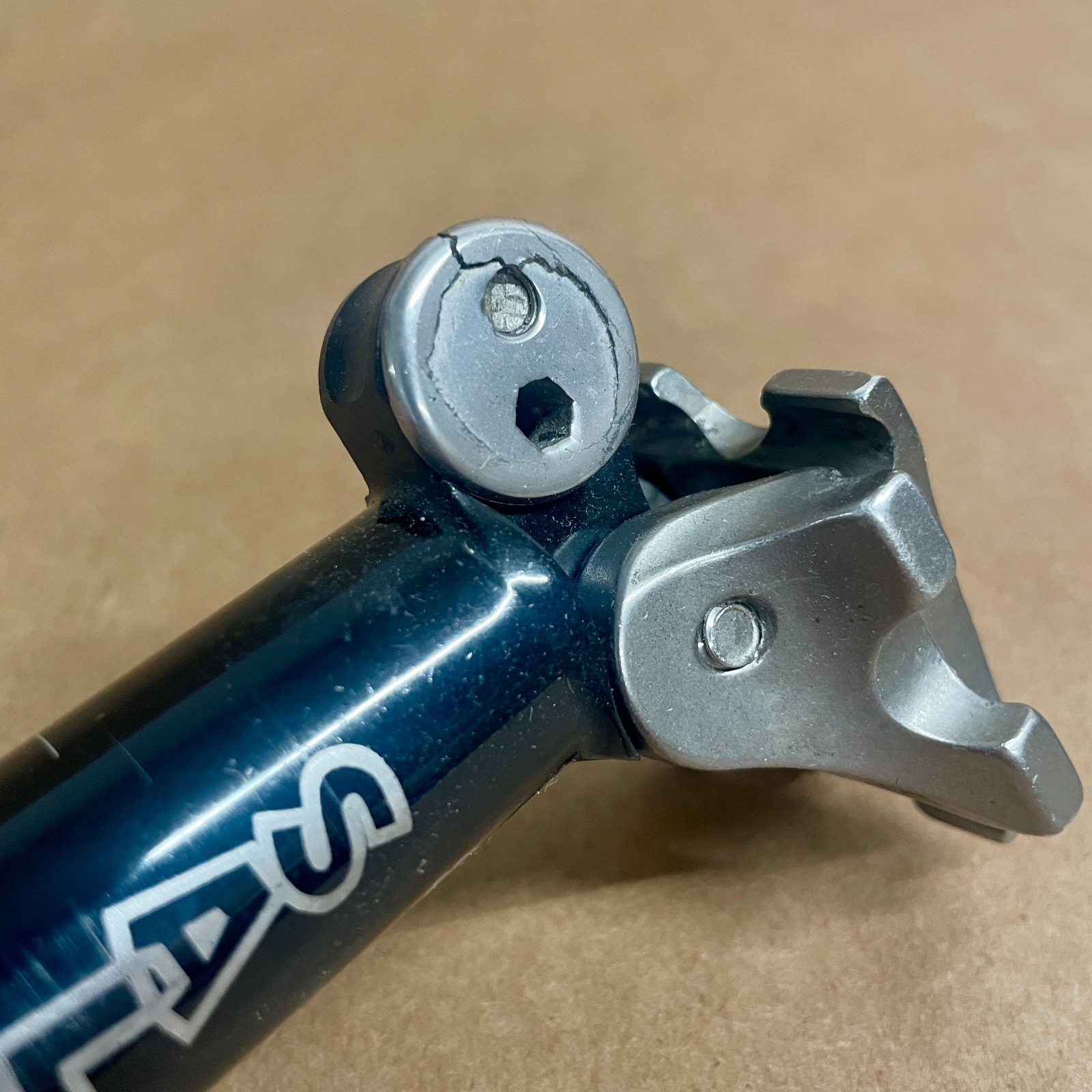 Salsa Shaft Seatpost 27.2mm x 250mm Black Alloy 20mm Setback FOR PARTS