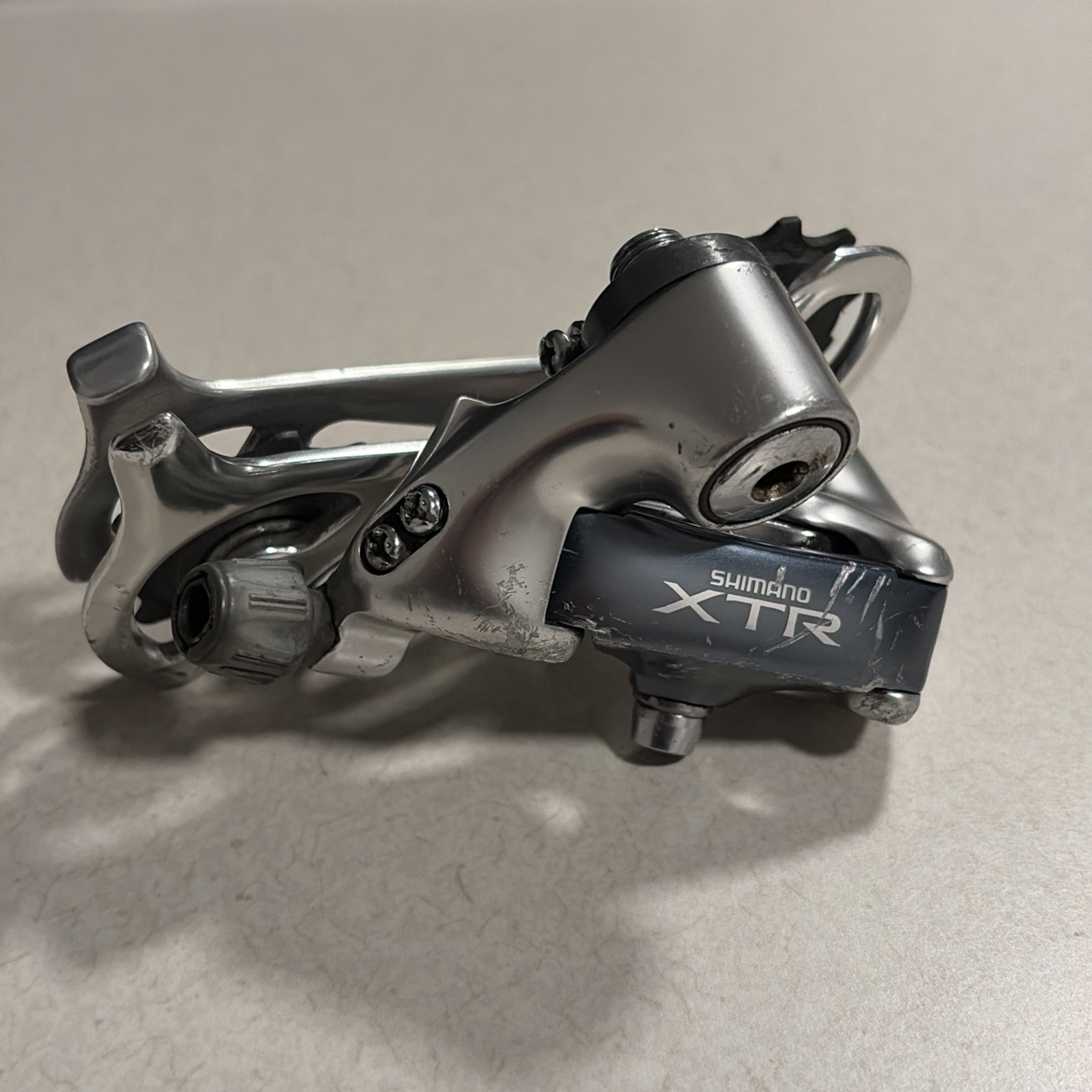 Vintage Shimano XTR RD-M900 MTB Rear Derailleur 8-Speed Red Medium Cage Japan