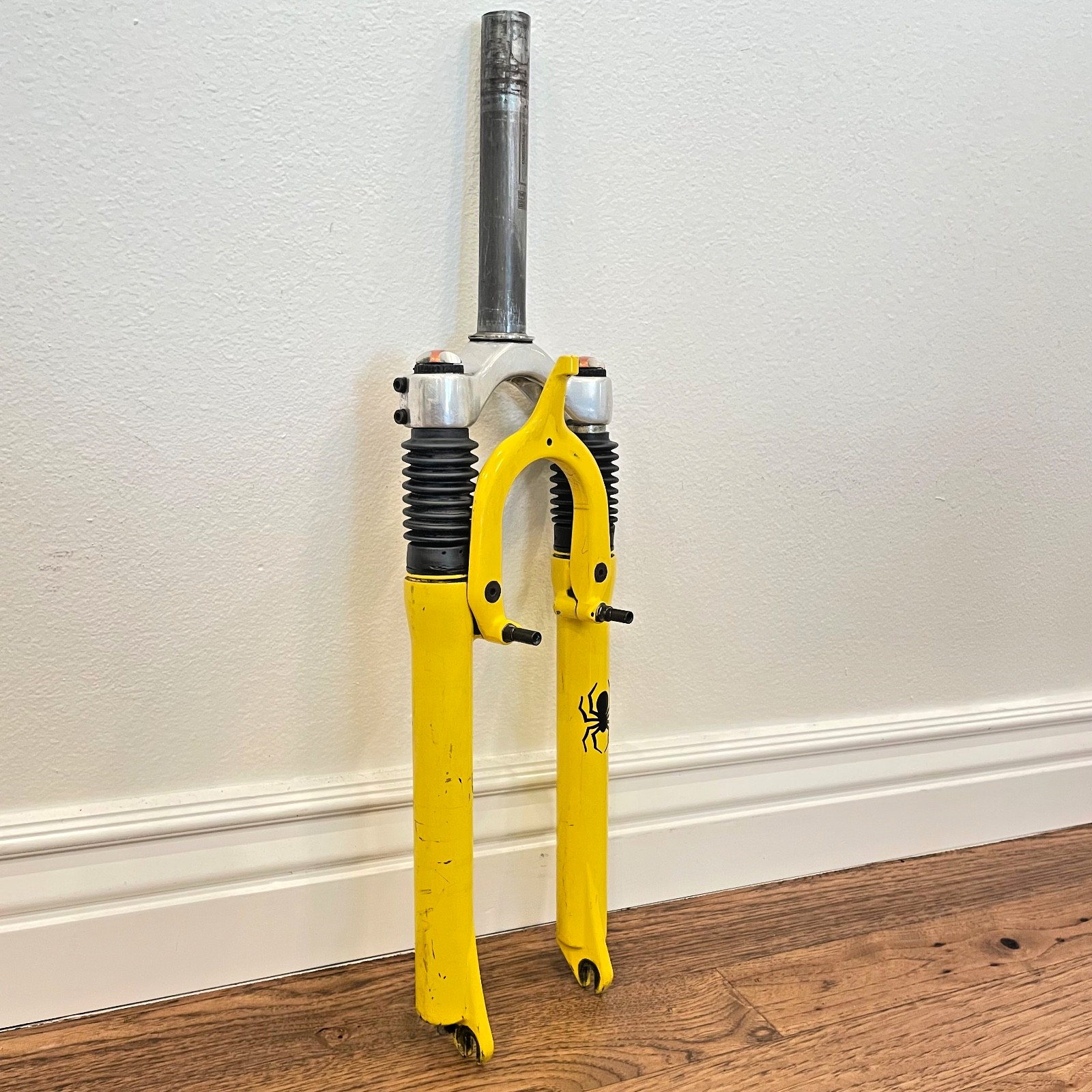 Vintage Rock Shox Judy SL Fork 1 1/8 Threadless 26″ Suspension