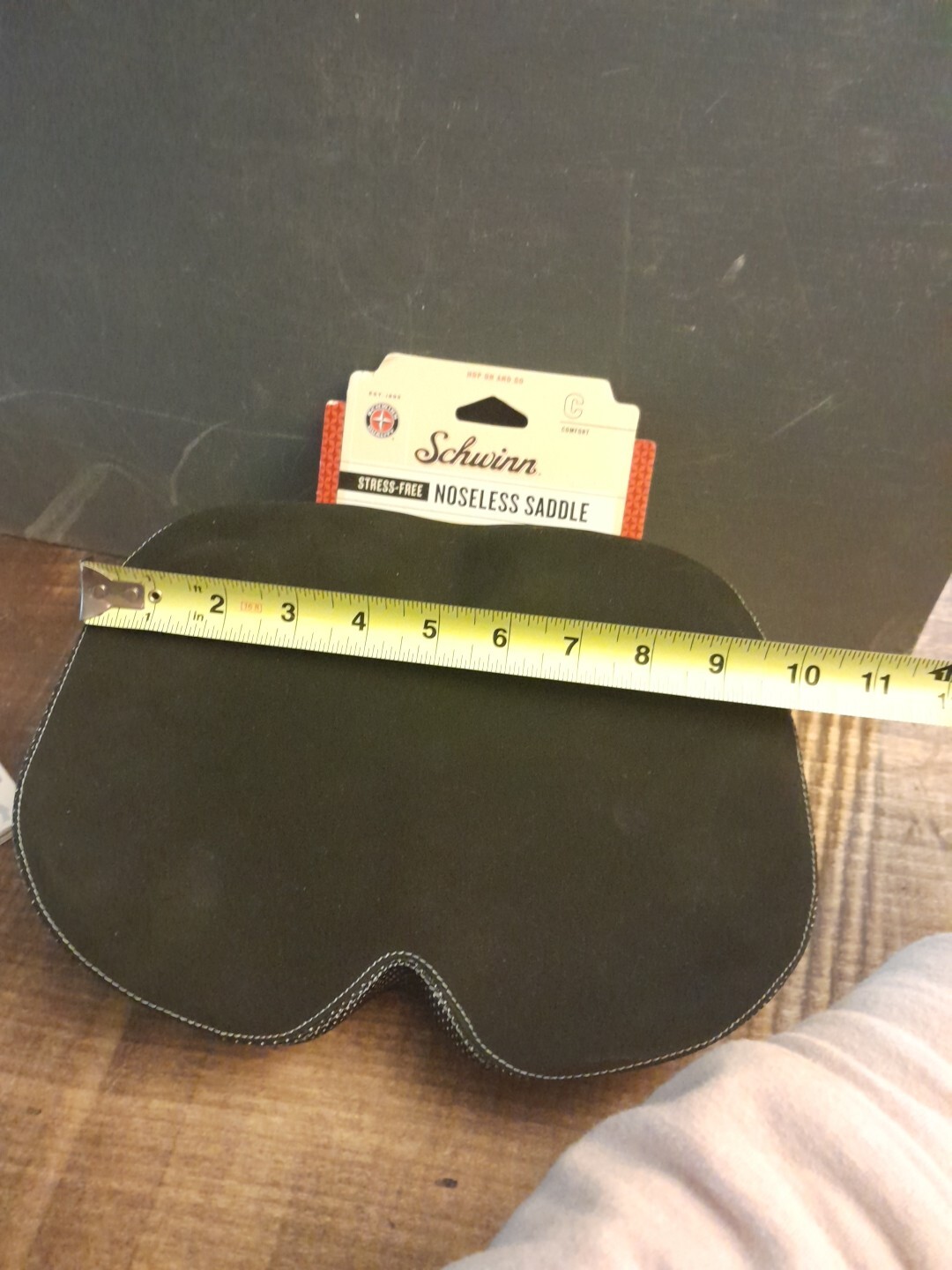 SCHWINN Bicycle Stress Free Noseless Saddle Bike Seat See Description