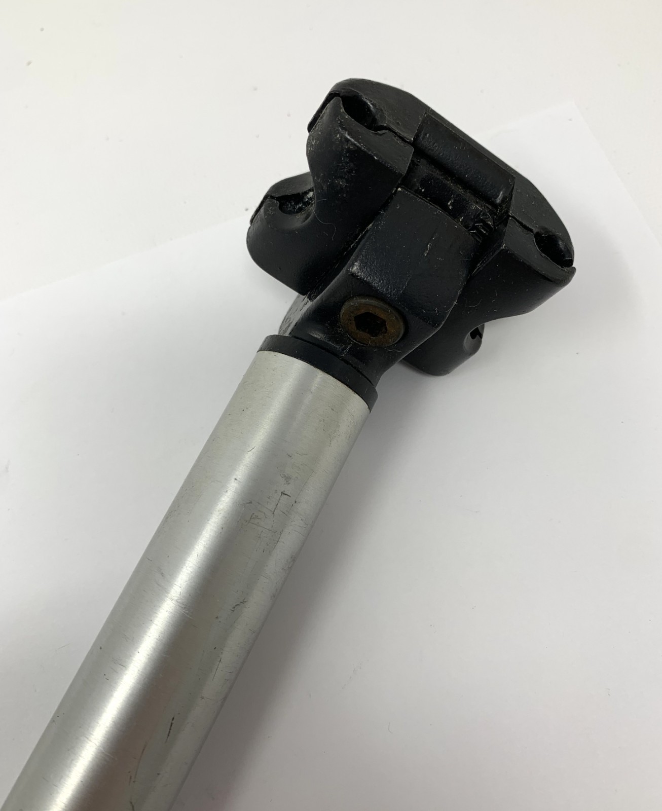 Vintage Strong Japan Seat Post – 27.2 x 250mm