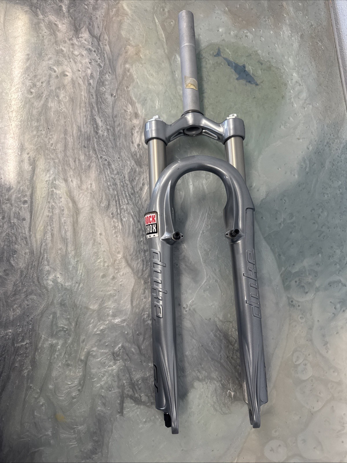 RockShox 26″ DUKE SL ALL MOUNTAIN 1-1/8 X 7 3/4” Steer Tube Rim / V Brake Silver