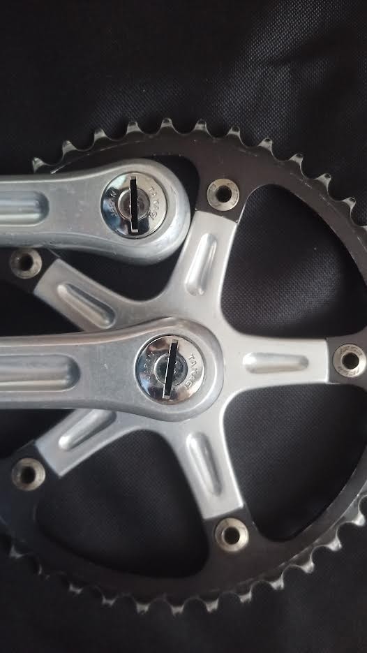 Tourney crankset 170 with FSA bolts & 44t 130mm chainring old school bmx