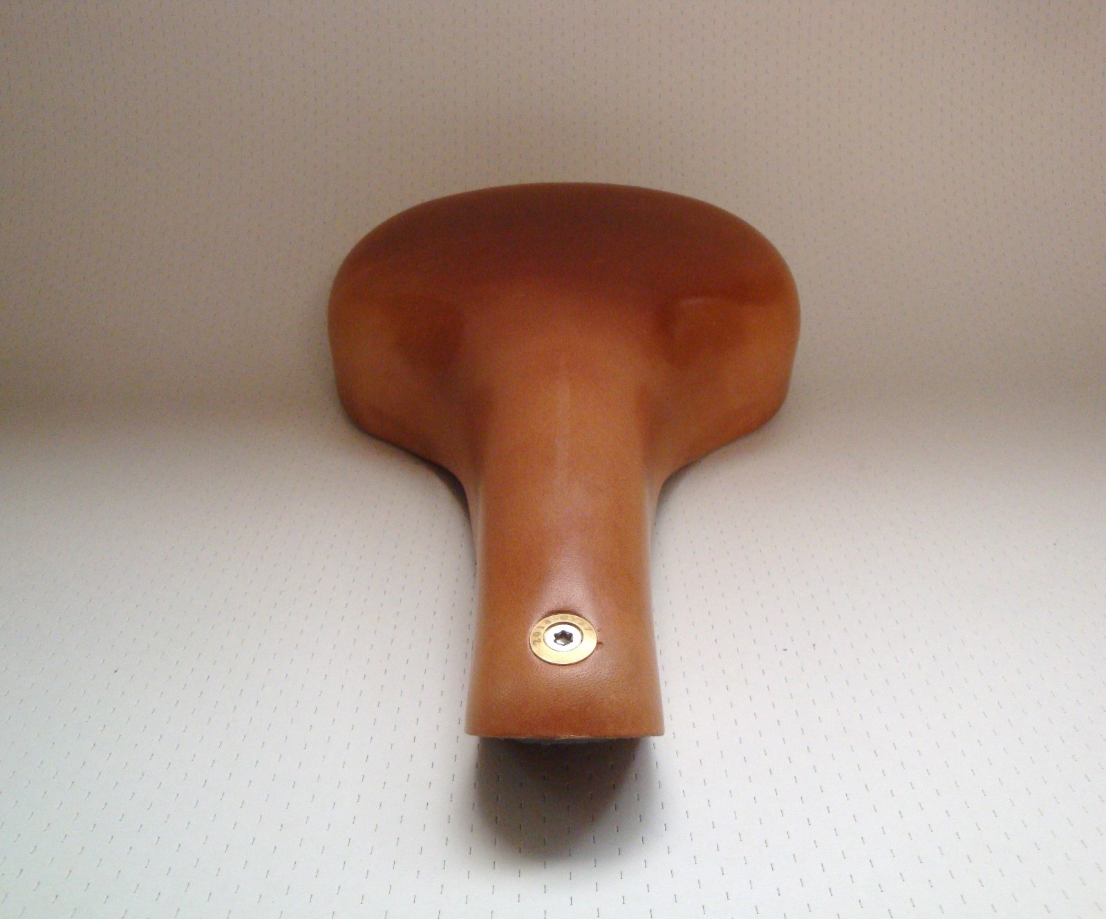 NEW IN BOX GILLES BERTHOUD SADDLE SEAT MENTE NATURAL MADE IN FRANCE