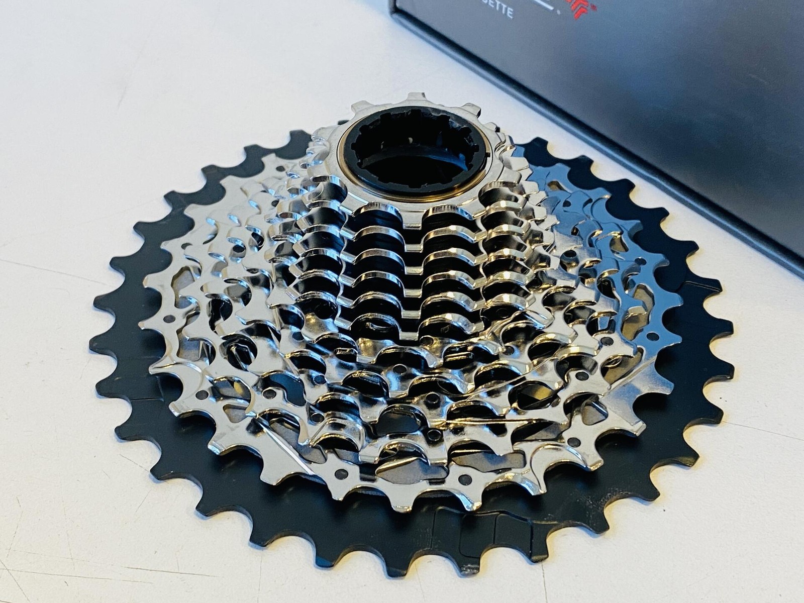 SRAM Force XG-1270 10-33t 12-Speed Cassette XDR Only – Silver
