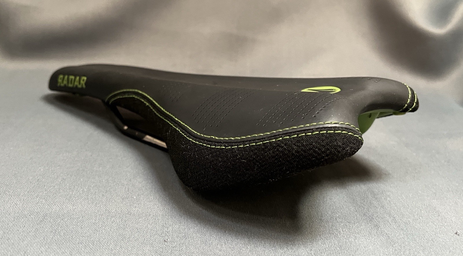 SDG Radar Saddle Mountain Bike 136mm 7 x 7 Ti Alloy Rails 233g Black / Green