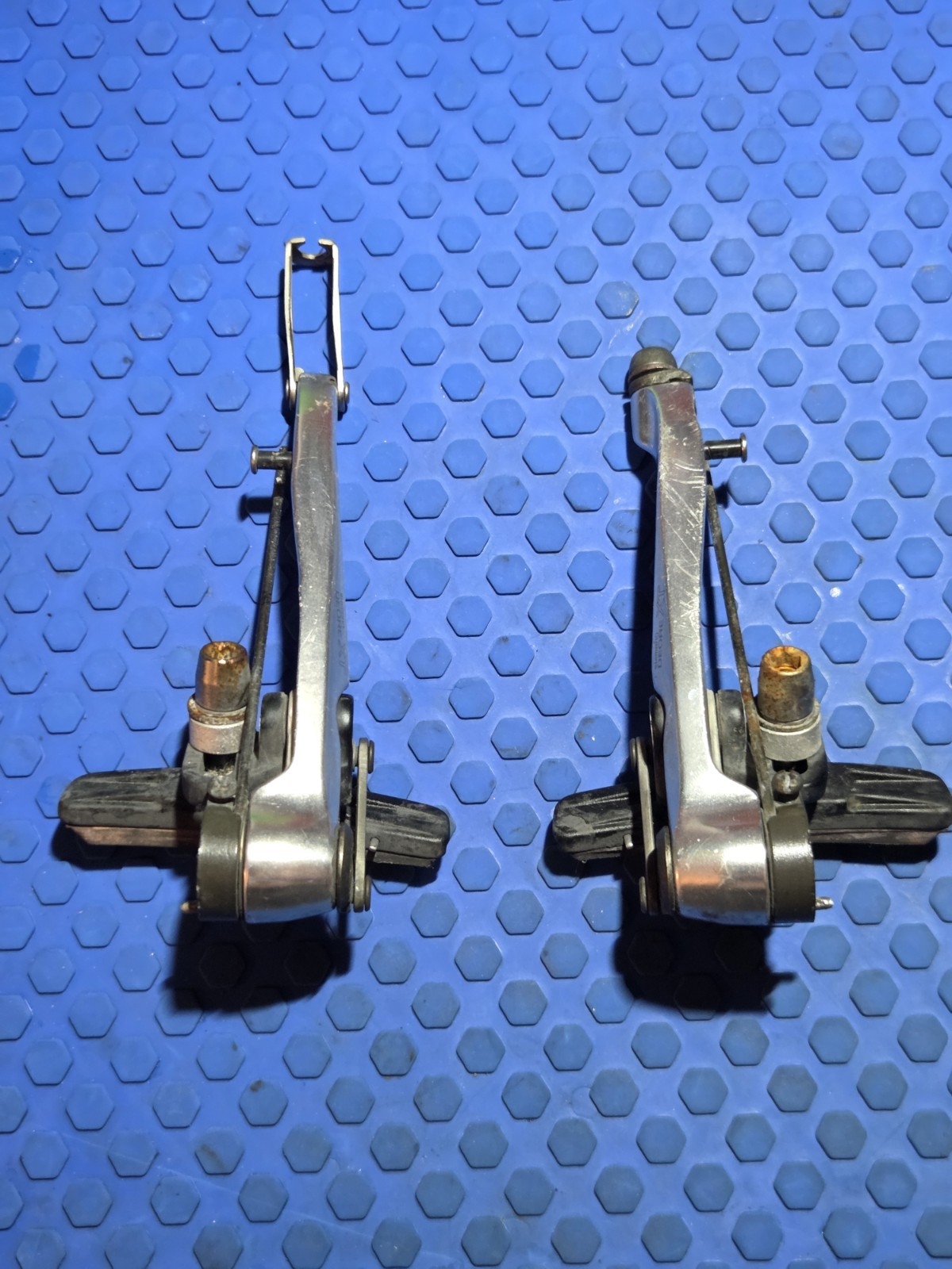 Vintage Shimano Deore XT BR-M739 V-brake Calipers