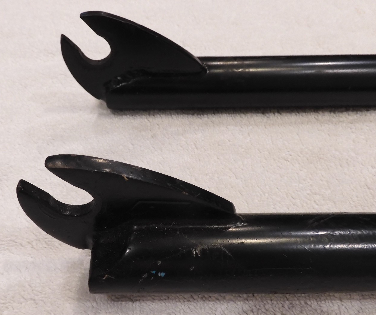 REDLINE BICYCLES 20″ BMX FORKS – BLACK 1-1/8″