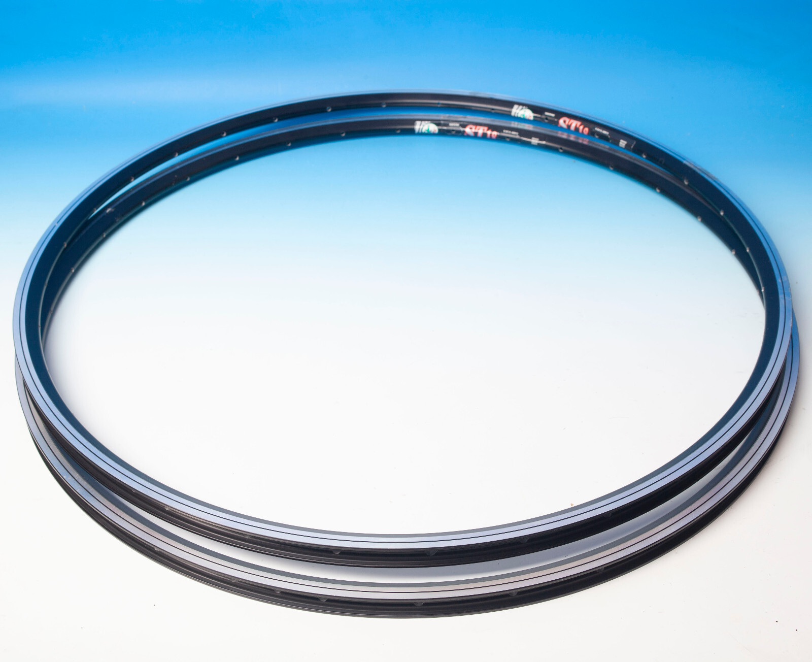 2X DRC ST 18 32H NOS Rims 475 Gr. Machined Edges
