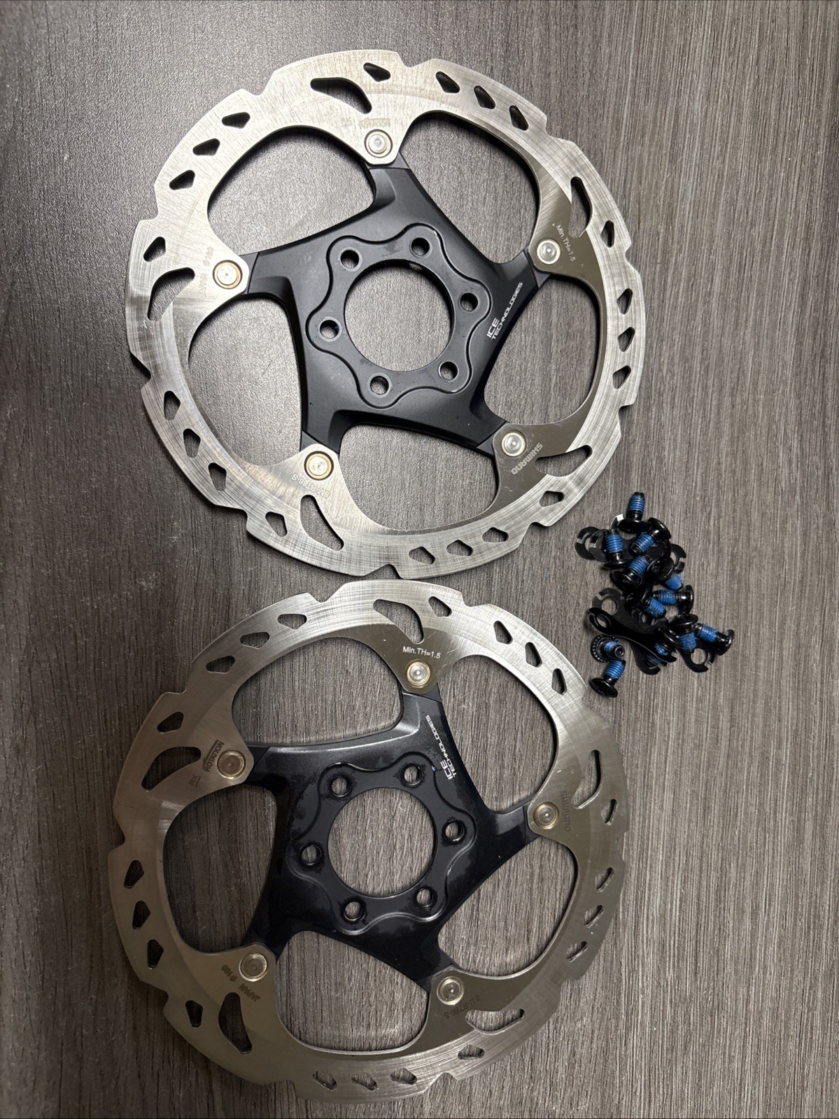 Shhimano XT SM-RT86 Ice-Tec 6 bolt Rotor Sil/Blk 160mm Pair Take Off