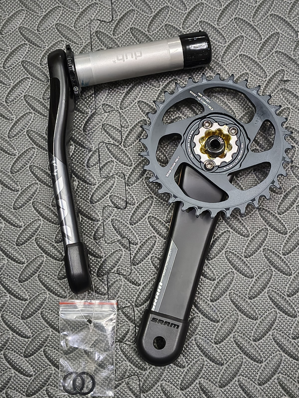 SRAM XX1 SL Eagle DUB Carbon Crankset 175mm 32T 3mm Boost 12-Speed