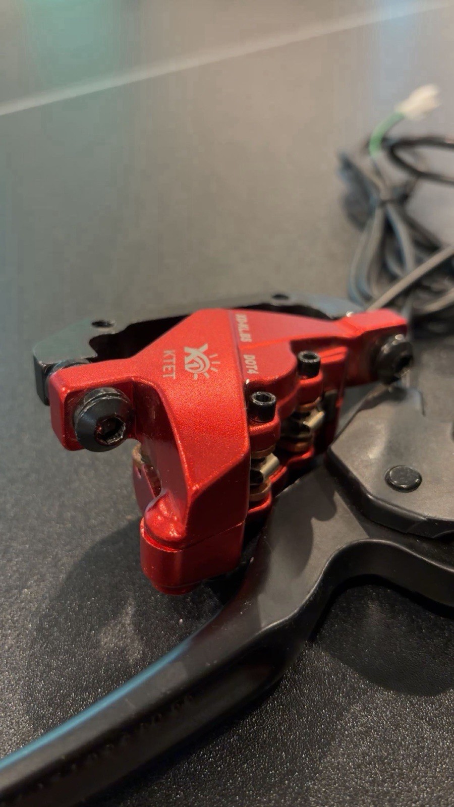 KTET XD-KL-BS Hydraulic Disc Rear Brake Lever & Caliper Set Red/Black Aluminum