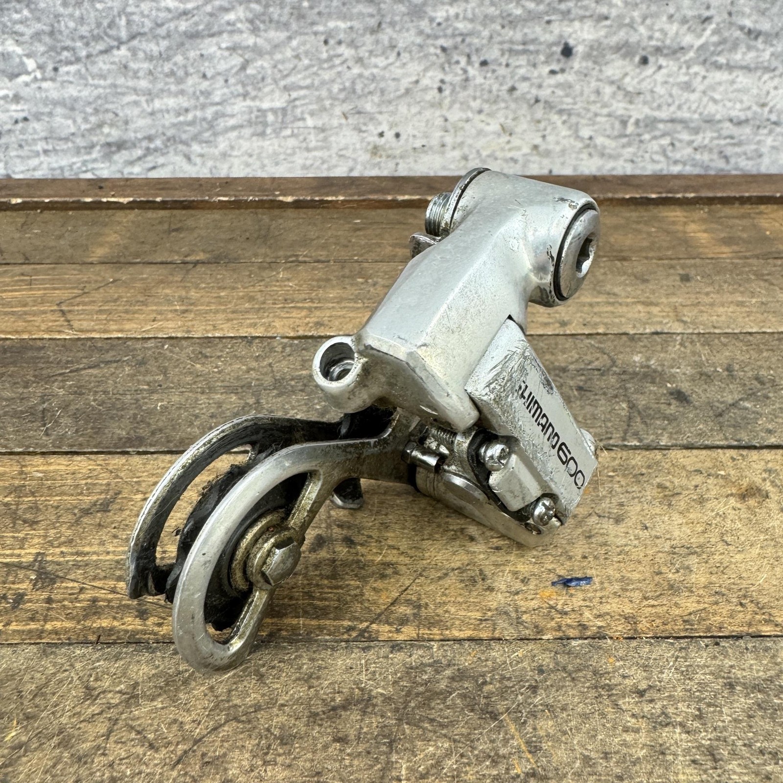 Vintage Shimano 600 Rear Derailleur RD-6207 Short Cage Bolt-On Road Bike Japan