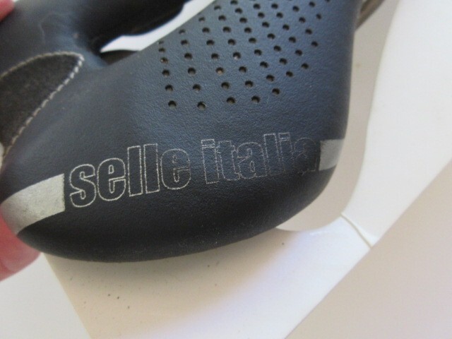 SELLE ITALIA MAX SLR Gel SuperFlow Saddle Black 145 Ti 316 Rails L3 Pre-owned