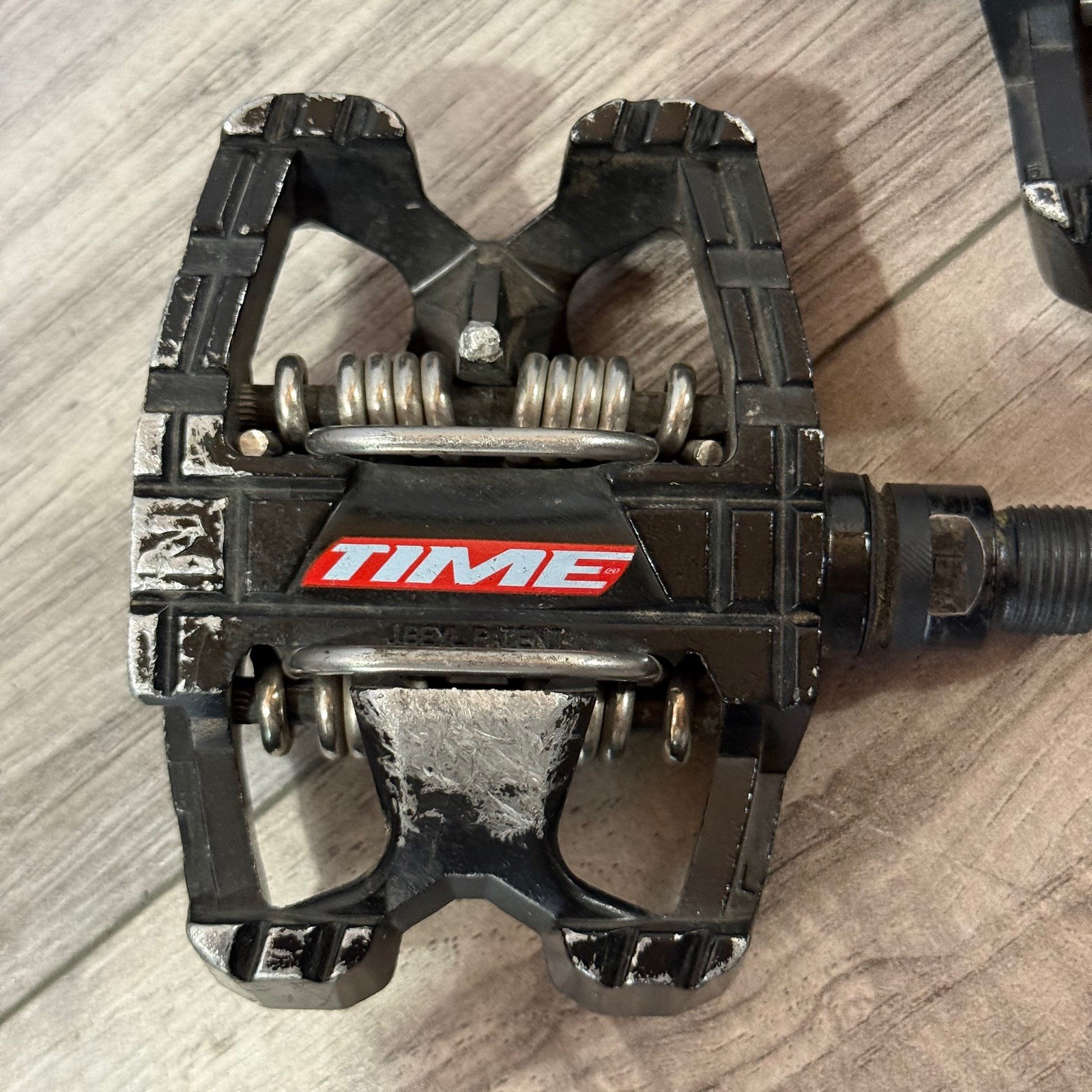 Time ATAC Z Platform Clipless Pedals Black No Cleats LOW MILES