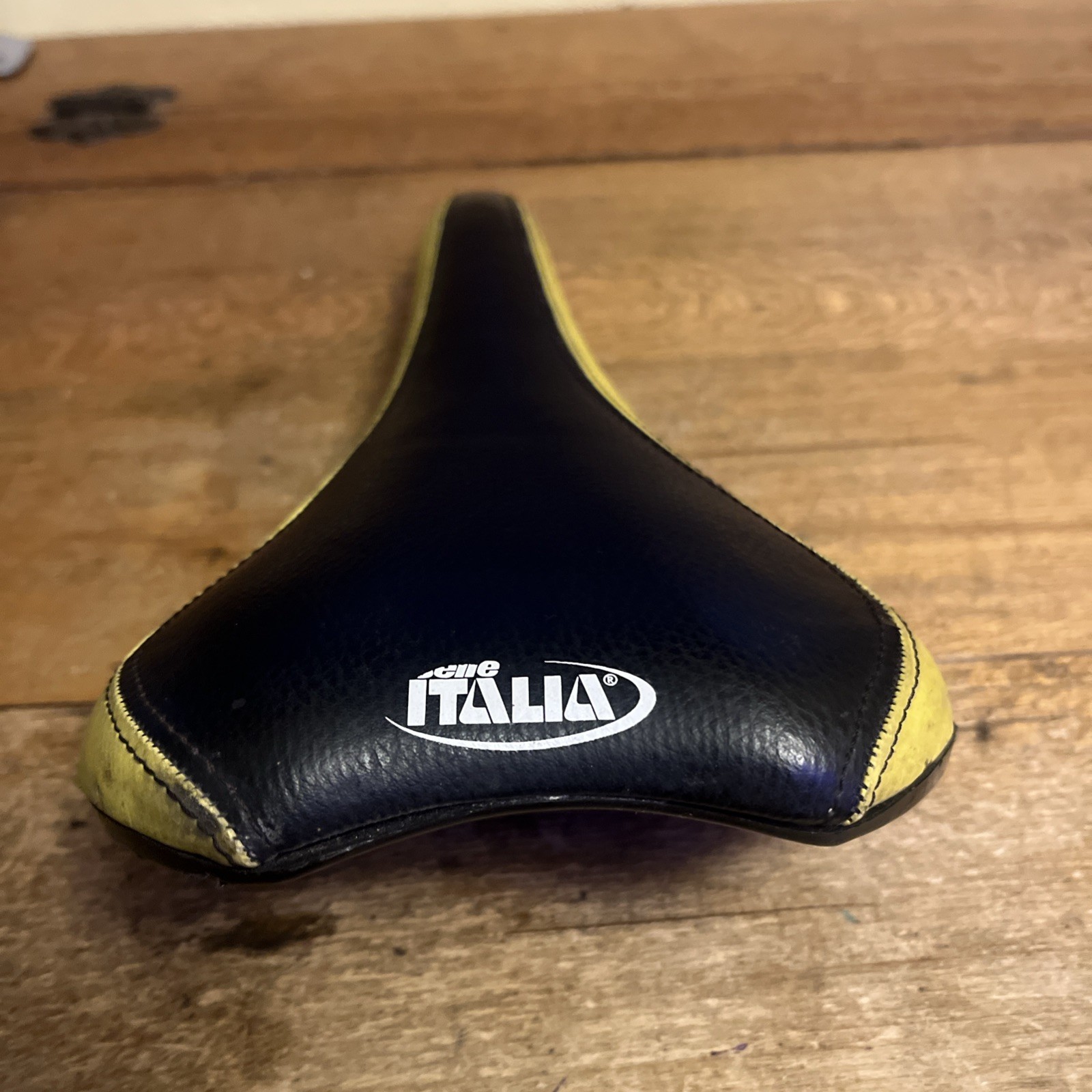 Vintage Selle Italia XO Black And Yellow Saddle 268 mm Length 138 mm Wide Italy
