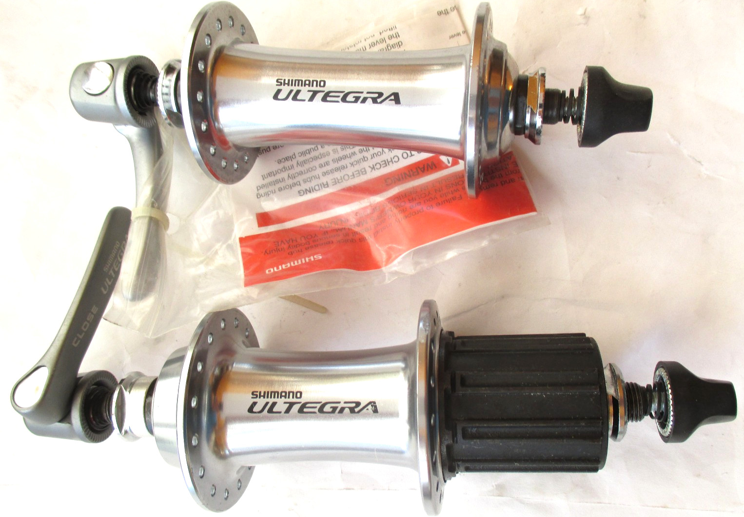 New Shimano Ultegra HB / FH-6700 Front & Rear Bike Bicycle Hub Set 32H, 10 Speed