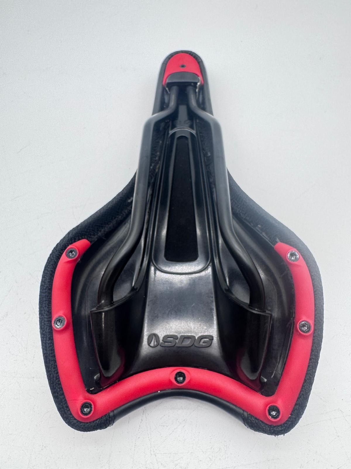SDG Saddle Radar Red and Black CR-MO rails