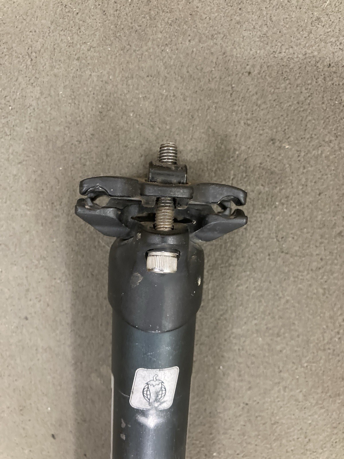 Used Salsa 2-Bolt Black Aluminum MTB Seatpost 31.6 410mm
