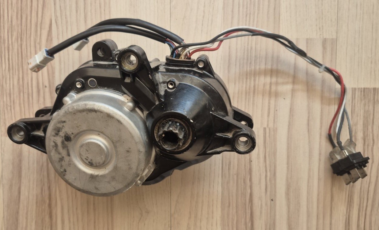Panasonic NUA212F Mid-drive motor for electric bicycles