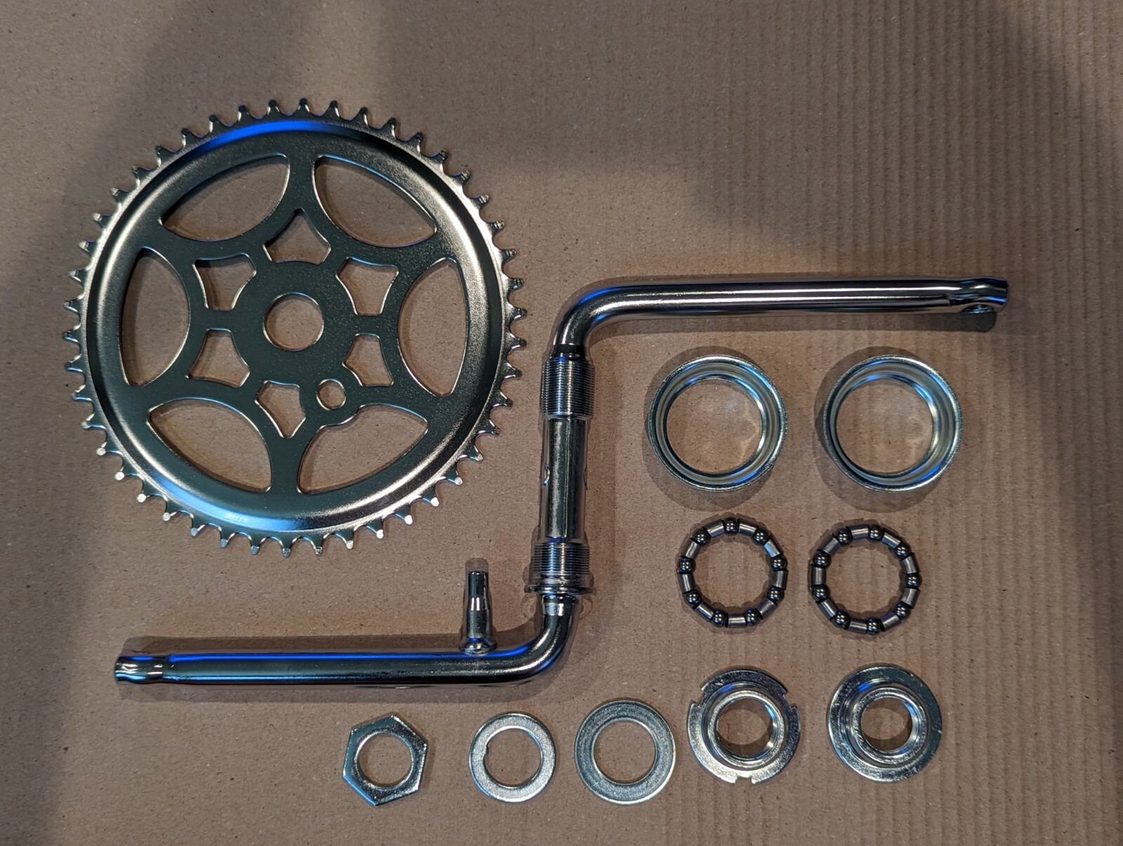 SCHWINN B-6 STYLE SPROCKET 46 T, CRANKS 6&1/2 ” & BOTTOM BEARING SET