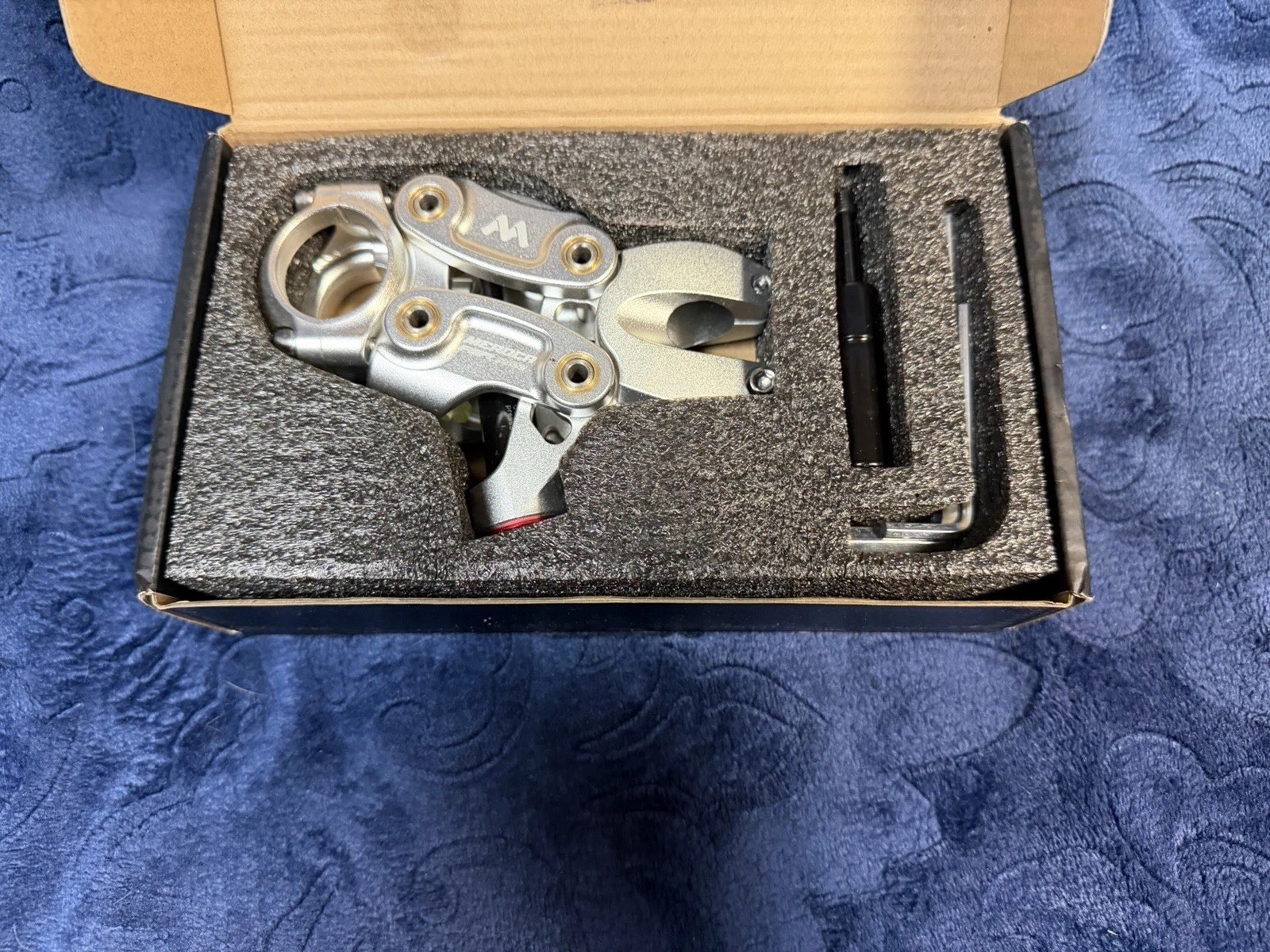 MEROCA SS02 Air Suspension Bike Stem 31.8mm Silver Shock Absorbing Open Box
