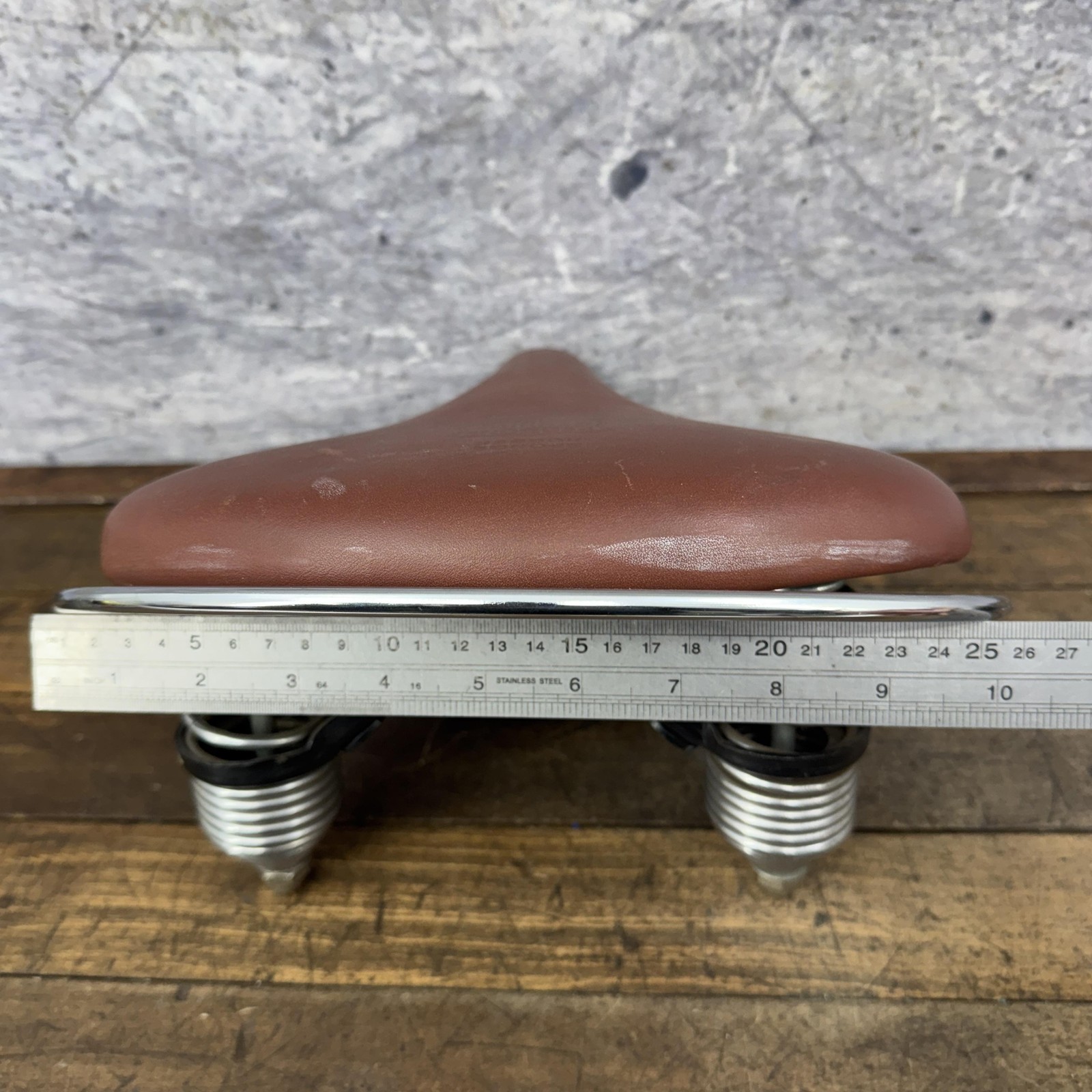 Vintage Persons Bicycle Saddle Seat Brown Genuine Leather 90s 99 Cruiser Spring