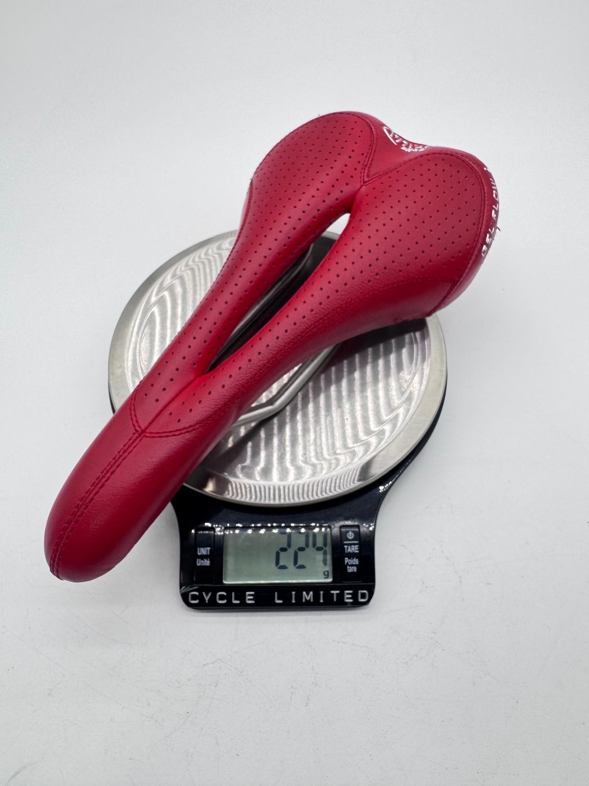 Selle Italia SLR Saddle Gel Flow Vanox Rails Red Perf Leather