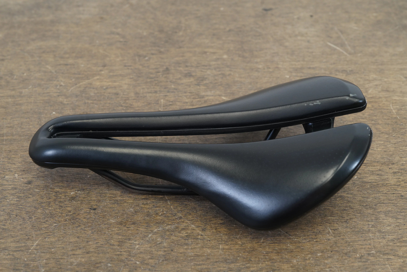 145mm Bontrager Aeolus Comp Steel Rail Road Saddle 284g