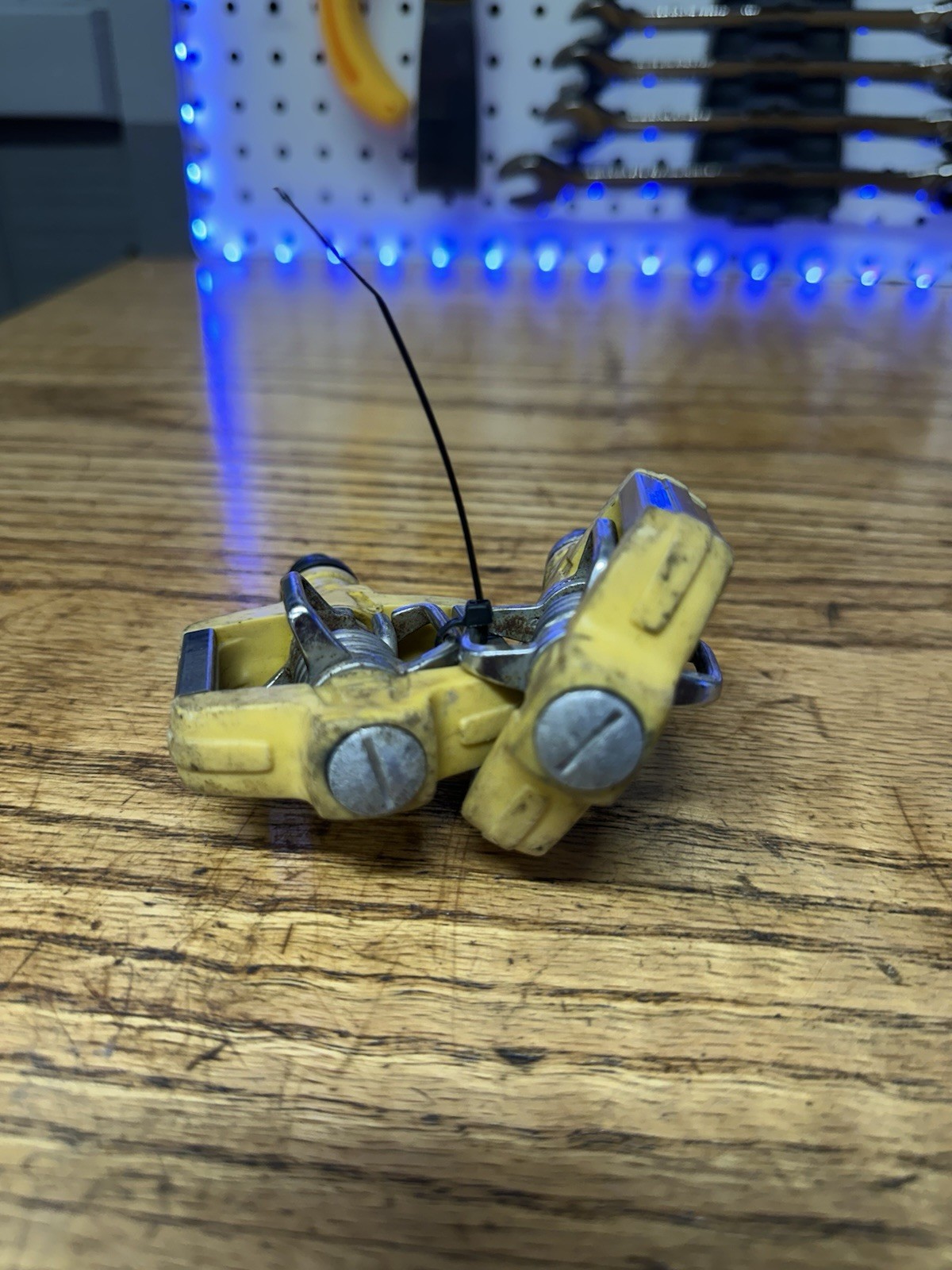 Crankbrothers Candy C Mountain Bike Clipless Pedals Yellow