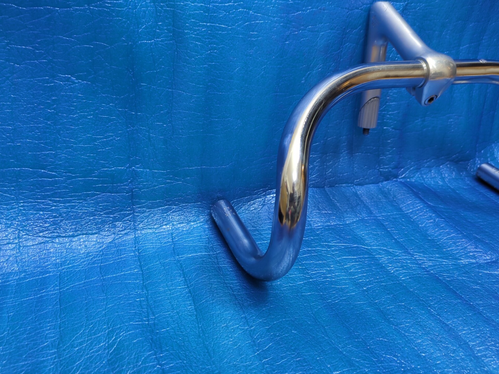 Nitto B125 370mm NJS Certified Steel Handlebar + Nitto Jaguar 100mm AA Stem