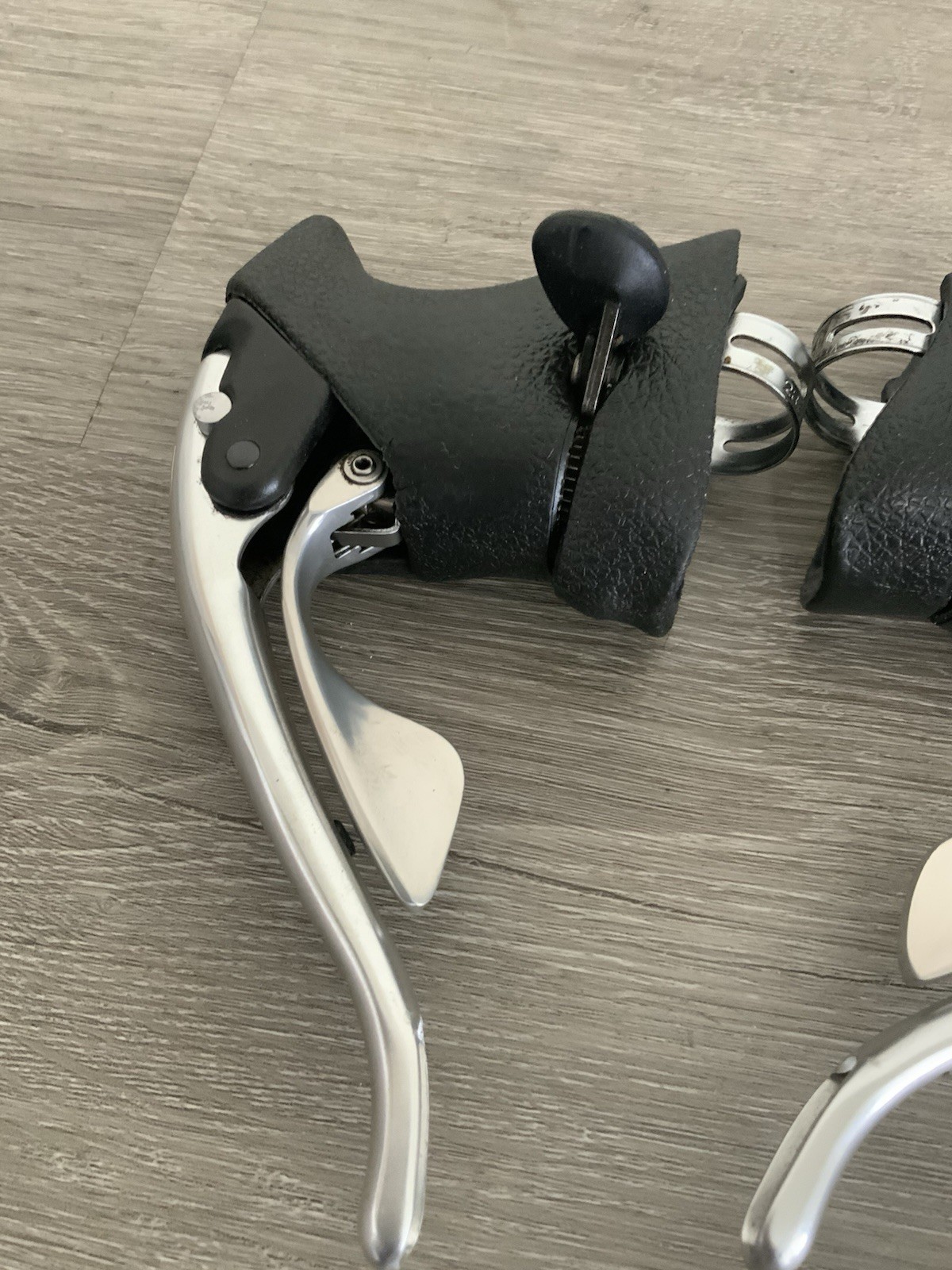 CAMPAGNOLO CHORUS BRAKE / SHIFTER SET 8 SPEED CARBON DOUBLE OR TRIPLE ERGO