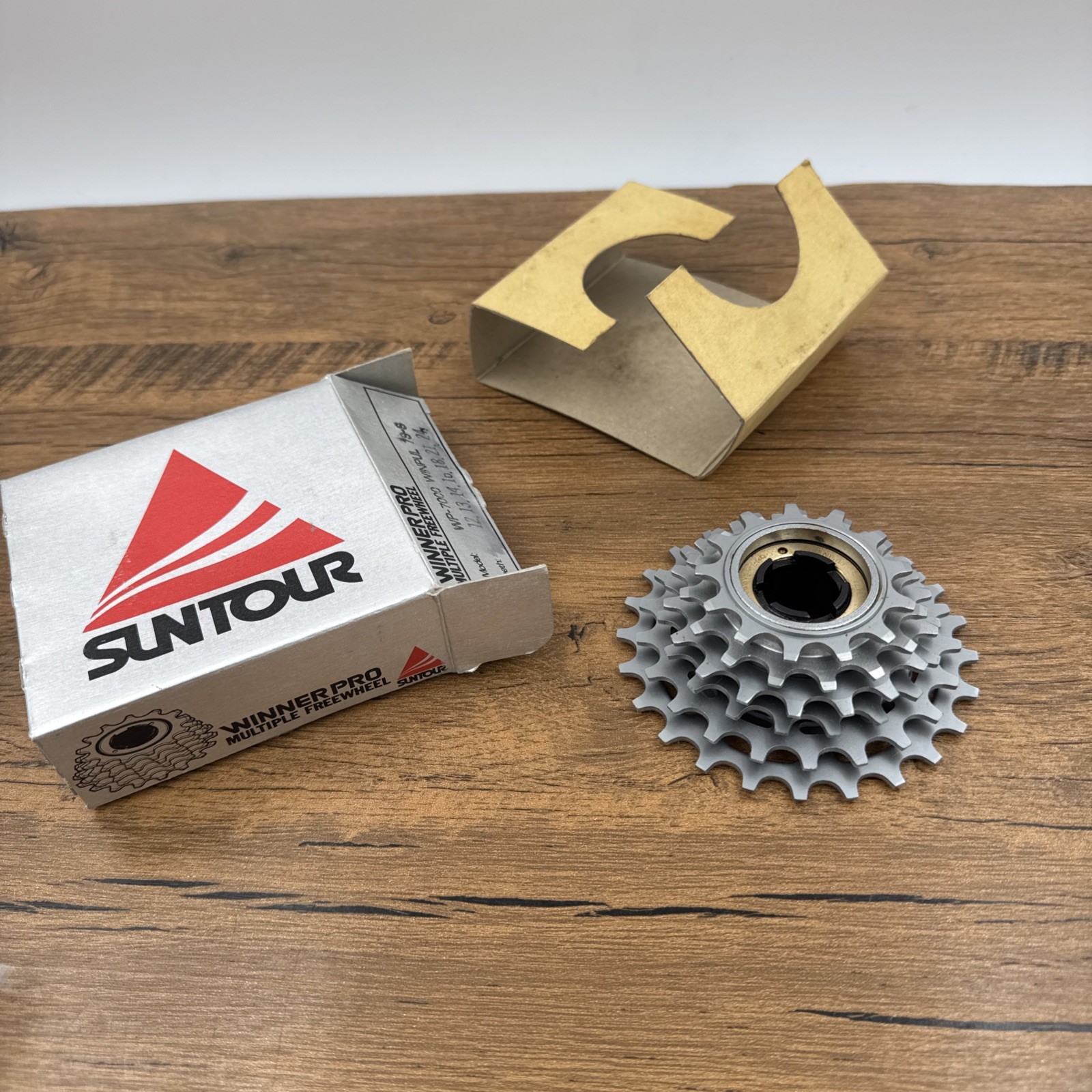 Vintage NOS Suntour Winner Pro 6 speed Freewheel 13-24