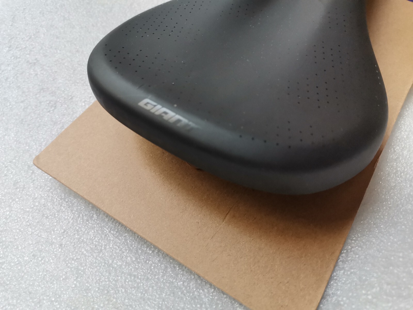 GIANT ERGO CONTACT TRAIL SEAT SADDLE MTB CITY TOURING 147MMX271MM