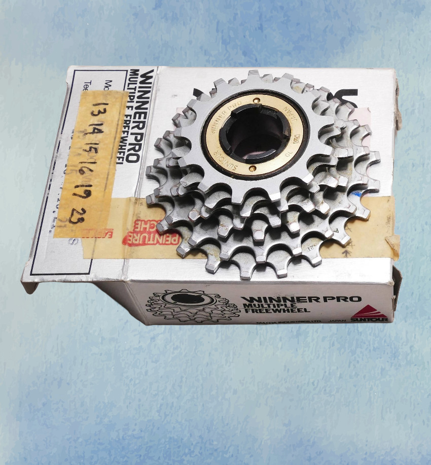 Suntour Winner Pro Ultra 6 Speed Freewheel 13 14 15 16 19 21 Four Prong Threaded