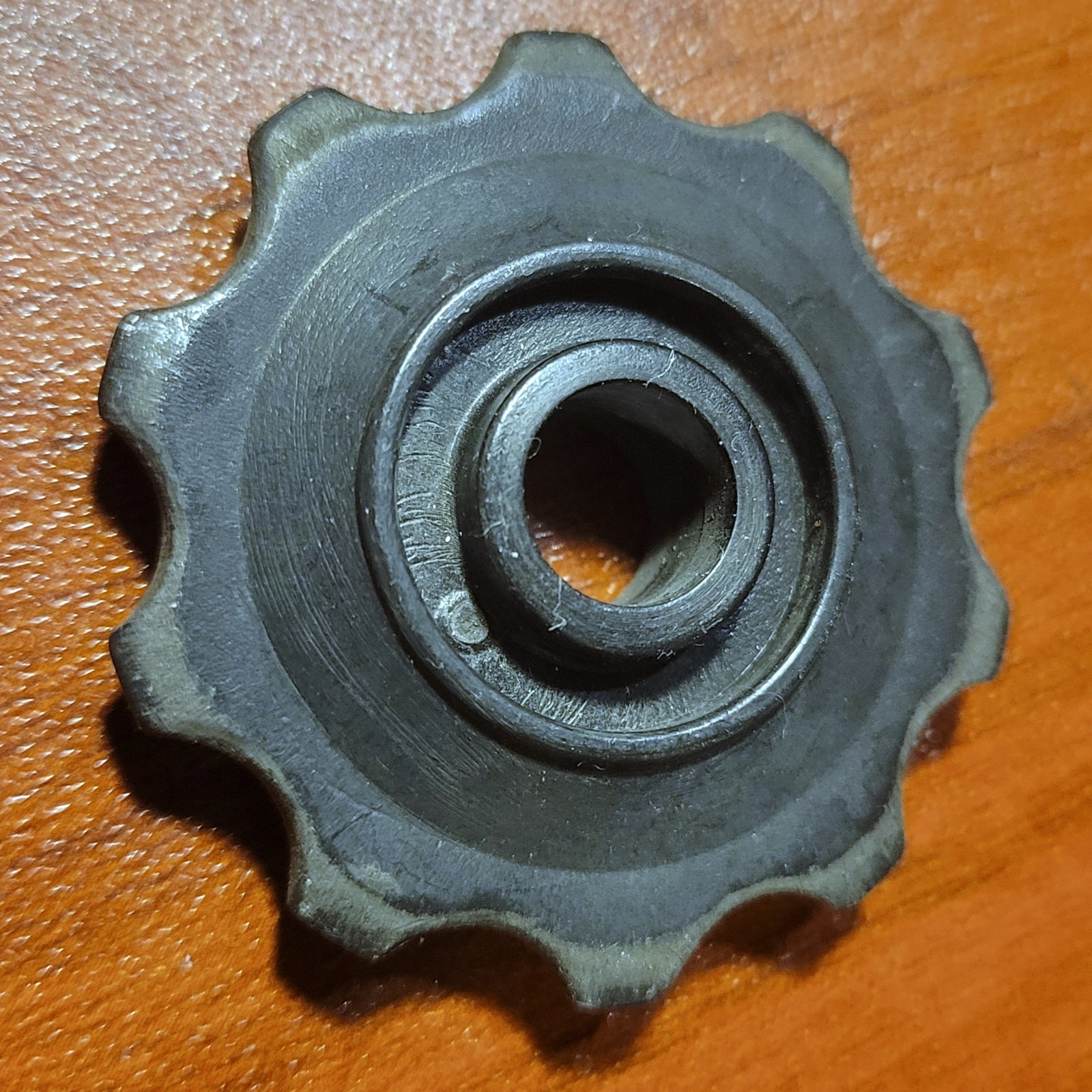 Retro Shimano Wheel Sprocket Gear Tension Pulley 10 Tooth Used