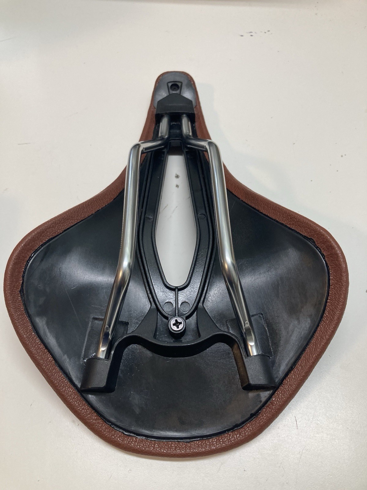 Brown leather saddle 160mm x 250mm road gravel mountain bike seat power short