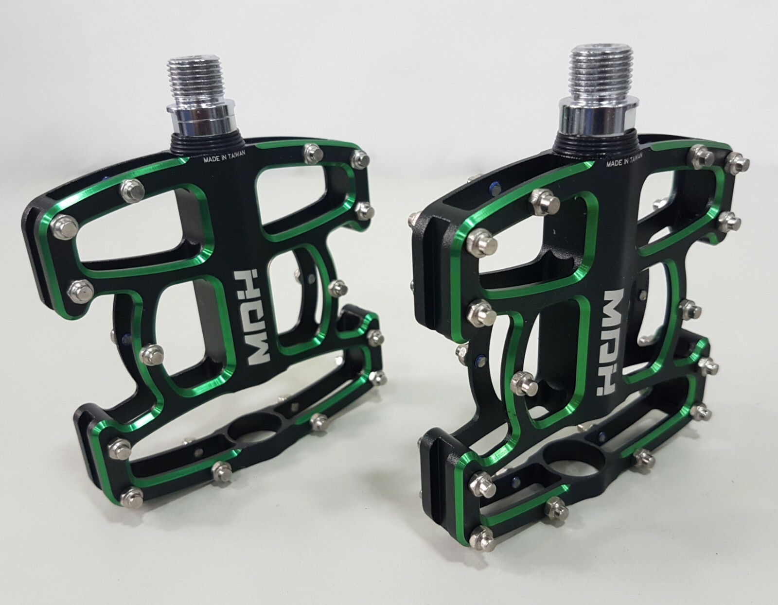 MDH Off-Road – MTB PXA01 375g 108x100x25.5mm Aluminum Bicycle Pedal Black Green