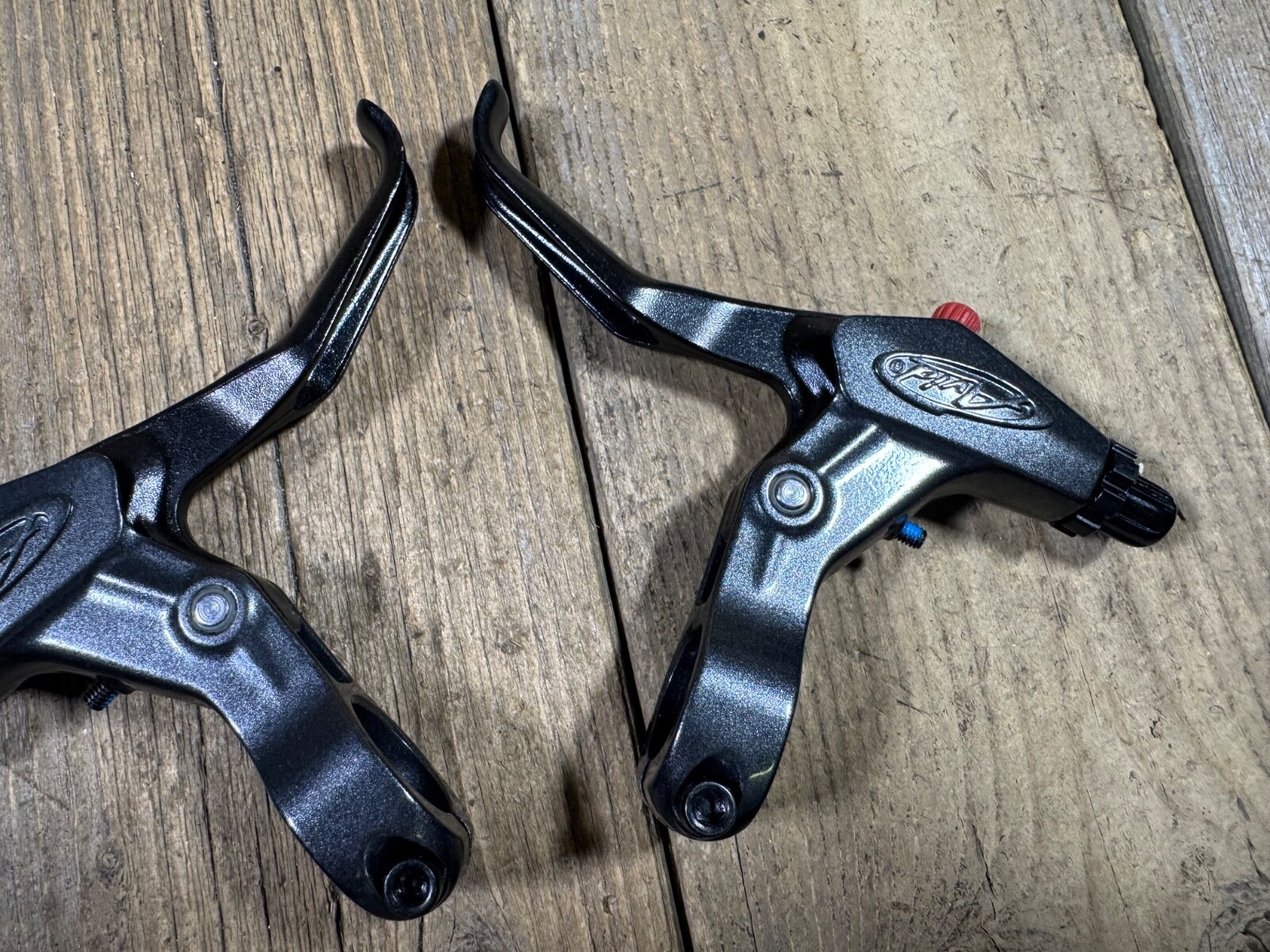 Avid FR-7Brake Levers Set V-Brake Disc Brake Hybrid Bicycle Bike Pair New MTB