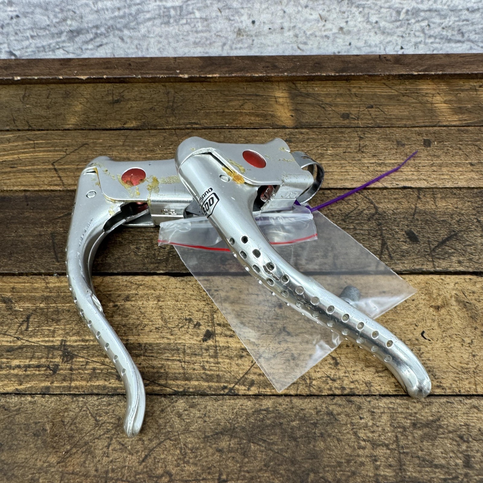 Vintage Shimano 600 Brake Levers Arabesque Pair Non-Aero Silver Drilled 23.8mm
