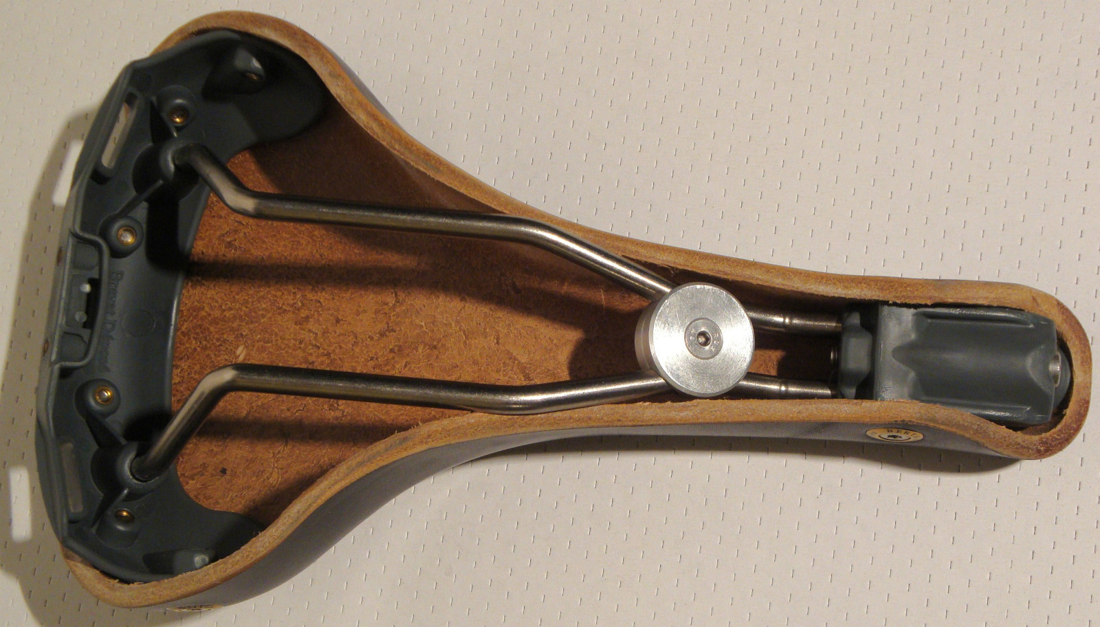 NEW GILLES BERTHOUD SADDLE SEAT ARAVIS BLACK MADE IN FRANCE IDEALE BROOKS
