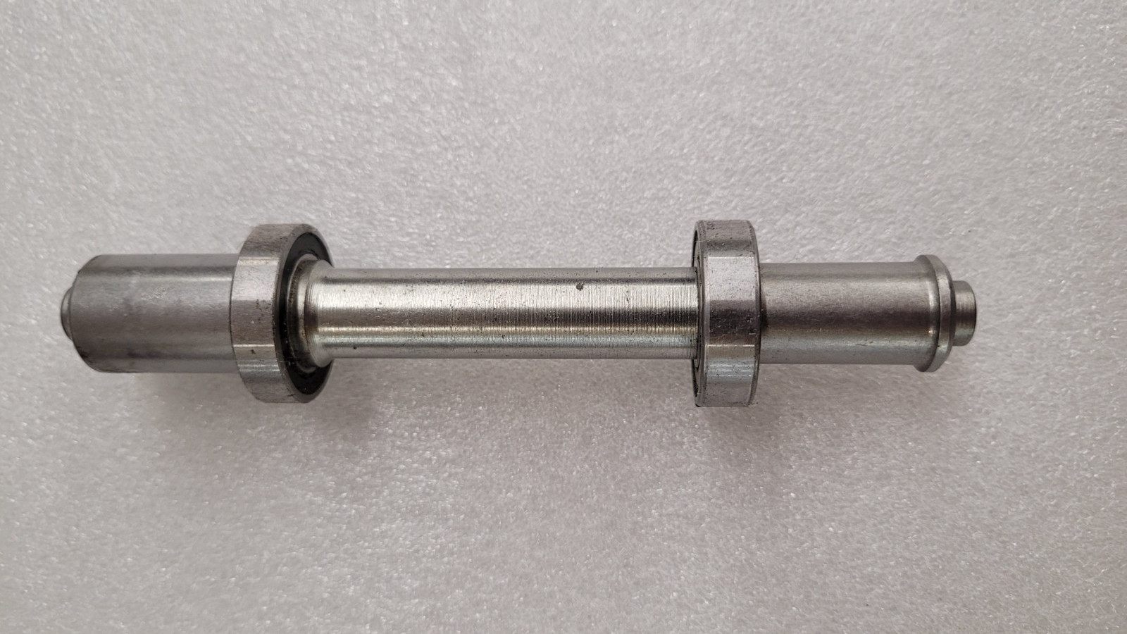 Phil Wood Rear Axle Set with Bearings, 130mm spacing, for Q/R, steel