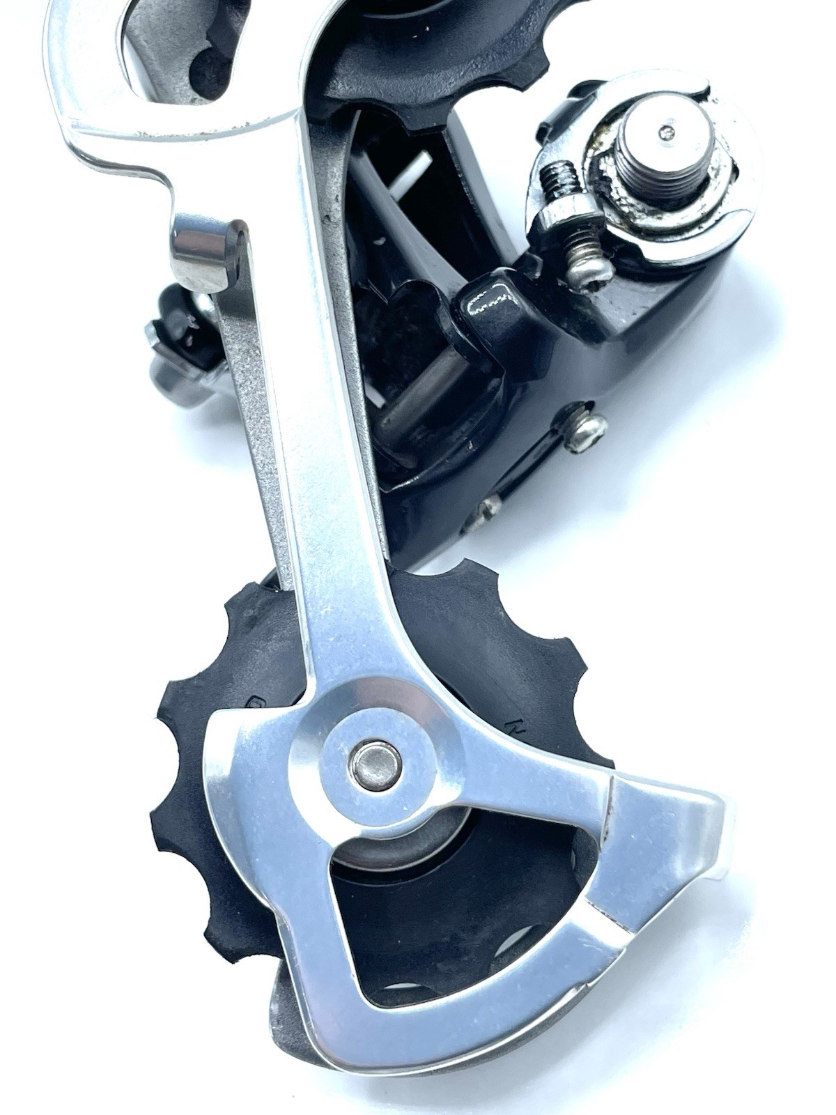 Shimano 105 RD-5600-GS Rear Road Derailleur Medium Cage Take Off