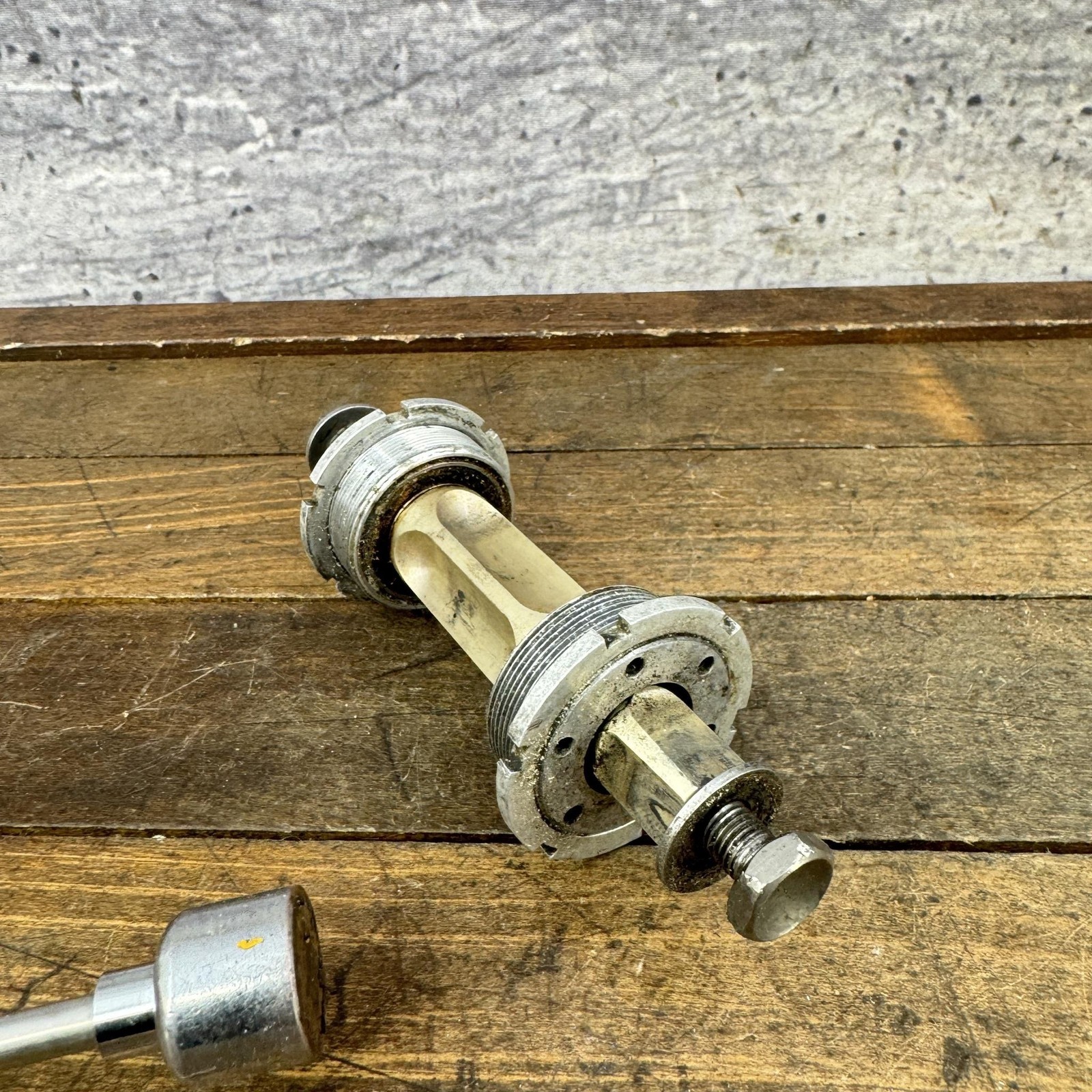 Vintage Sampson Topline Titanium Bottom Bracket 68mm 112.5 113mm Ti Spindle