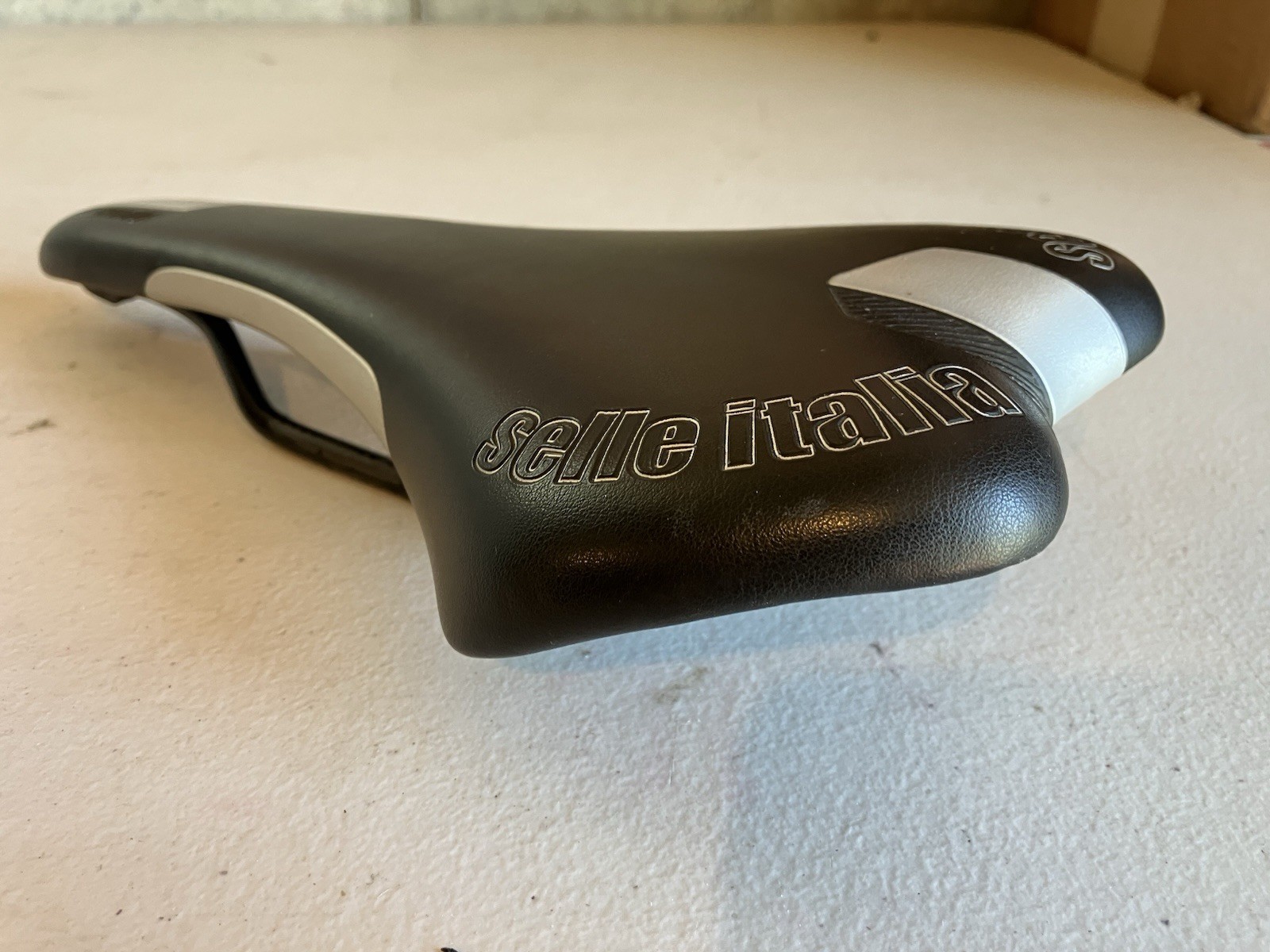 Selle Italia SL Composite Bicycle Saddle – Forged Alloy Rails 300 Grams