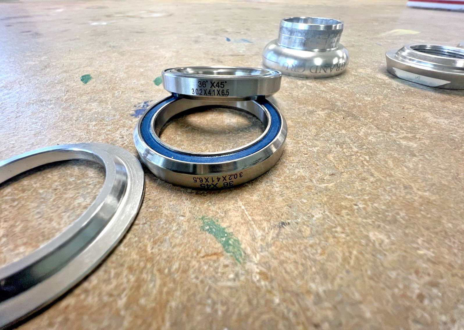 Velo Orange Grand Cru 1″ Headset Sealed Bearing Silver *Needs Crown Race